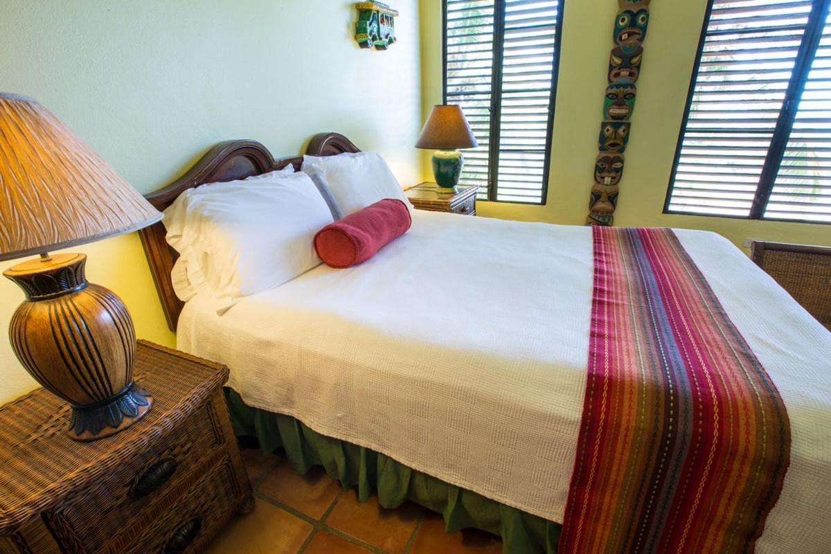 Hotel Hacienda Tamarindo Vieques Esterno foto