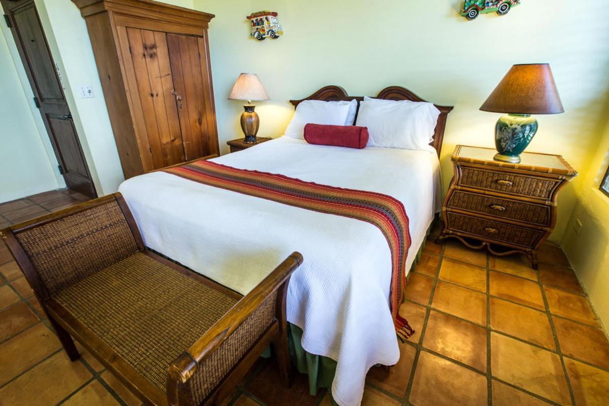 Hotel Hacienda Tamarindo Vieques Esterno foto