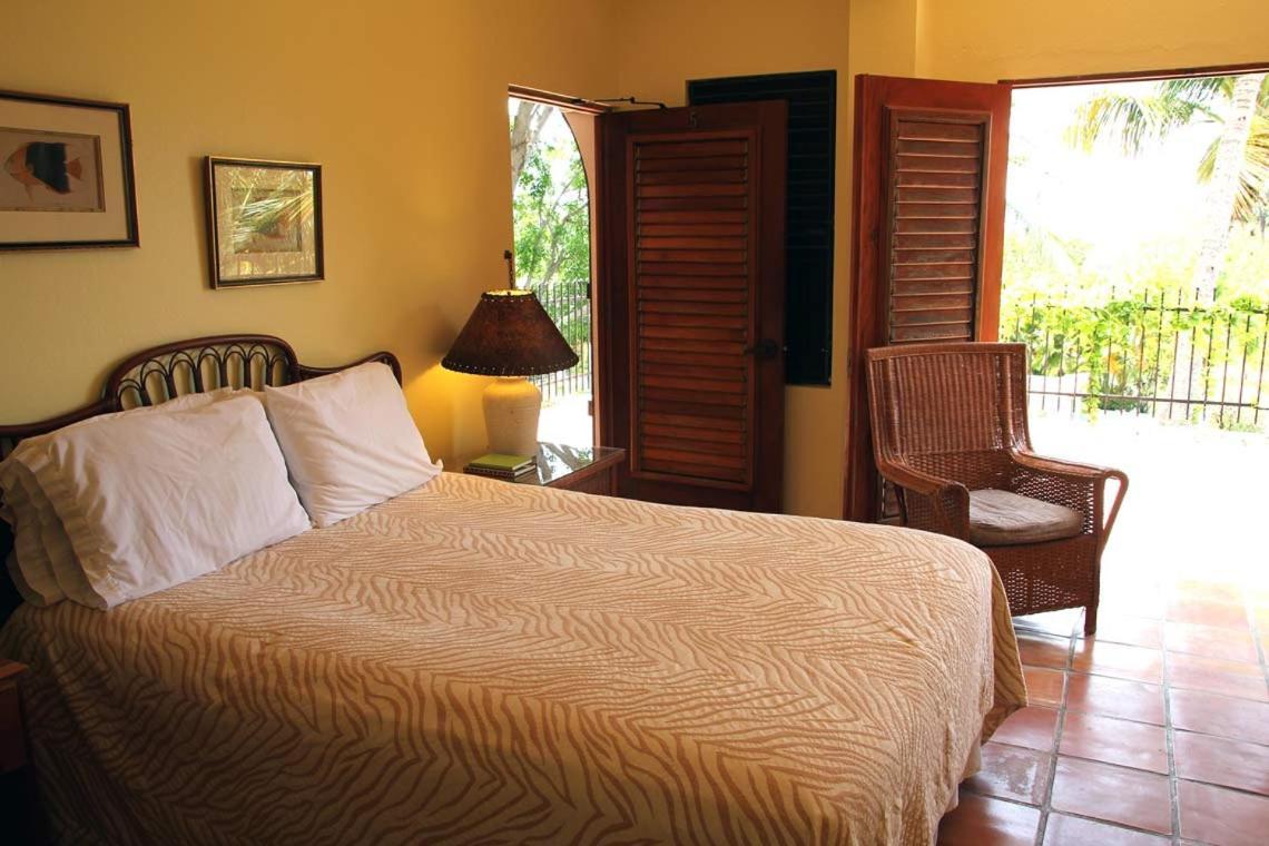 Hotel Hacienda Tamarindo Vieques Esterno foto