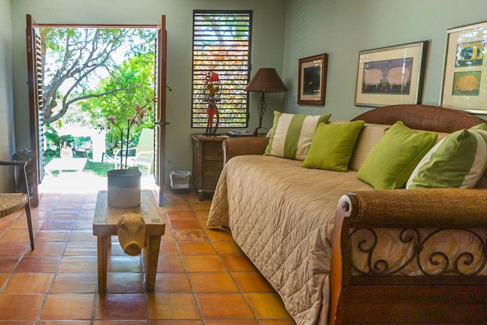 Hotel Hacienda Tamarindo Vieques Esterno foto